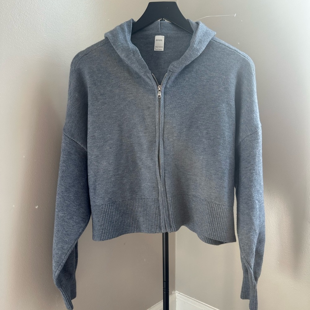 Gilly Hicks Light Gray Knit Hoodie and Wide-Leg Lounge Pants Set - Picture 6 of 16